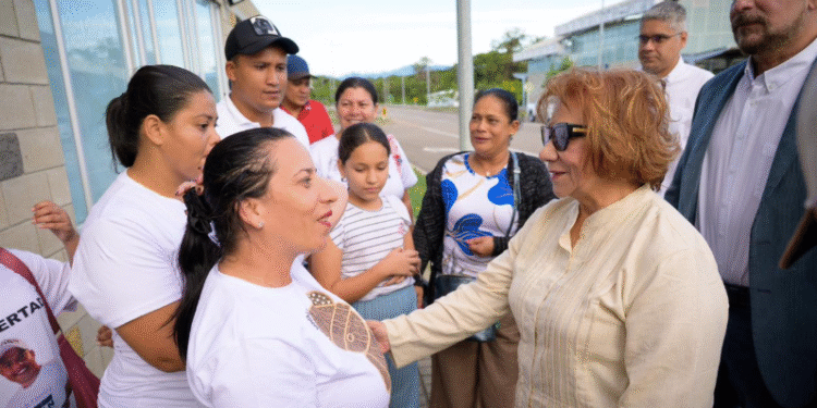 Liberan a 17 colombianos detenidos de manera ilegal por el régimen de Nicolás Maduro