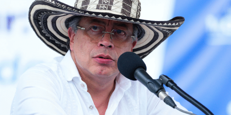 Presidente Petro reacciona a acusaciones de narcotráfico hechas por Donald Trump