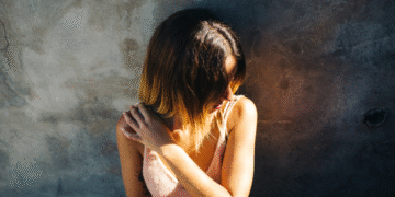 Mujer contó cómo camillero la habría abusado en el baño de un hospital en Medellín