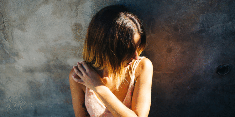 Mujer contó cómo camillero la habría abusado en el baño de un hospital en Medellín