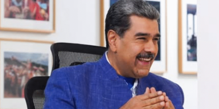 Nicolás Maduro ordena activar ‘zonas de defensa’ tras ataques de EE. UU. en cercanías a Venezuela