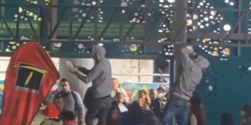 Congreso de los pueblos se toma portal de Transmilenio en Bogotá y motiva la evasión del pago