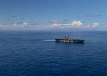 Estados Unidos despliega masivo portaaviones para reforzar operativo en el Caribe