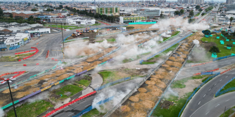 Video: Así fue la implosión de los puentes de la Calle 13 y la Avenida de las Américas en Bogotá