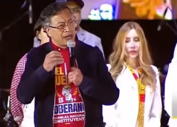 “Nosotros no nos arrodillamos”: Petro ante miles de seguidores en la Plaza de Bolívar, tras inclusión en Lista Clinton