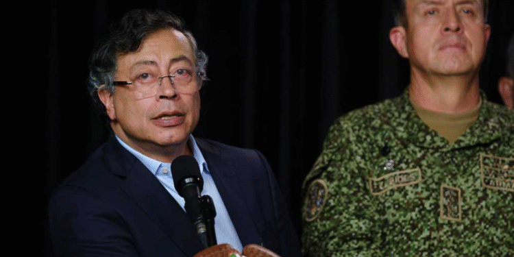 “No voy a comprar sexo cuando soy capaz de la seducción y la poesía”: Petro sobre pago en club nocturno de Lisboa