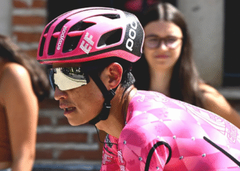 Esteban Chaves anuncia su retiro del ciclismo profesional tras 16 años de carrera