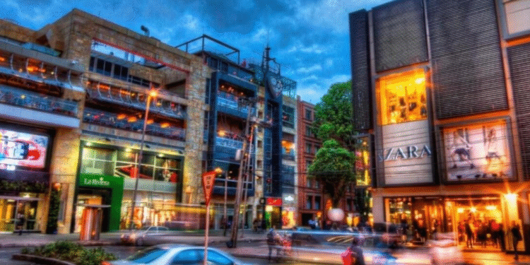 Hijo de reconocida periodista sufrió robo en el norte de Bogotá: es menor de edad 