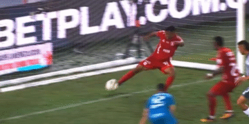 Se revelaron los audios del VAR sobre el polémico gol de Junior ante América