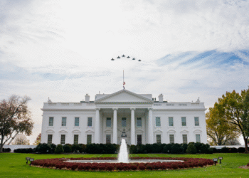 Ataque armado cerca a la Casa Blanca deja dos miembros de la Guardia Nacional heridos