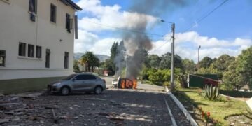 Camión bomba en Tunja: lo detonaron controladamente, pero varios soldados quedaron heridos