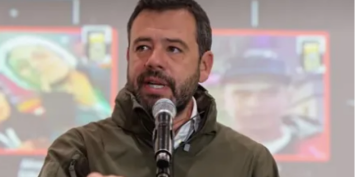 Alcalde Galán anuncia qué pasará con el pico y placa para carros matriculados por fuera de Bogotá los sábados