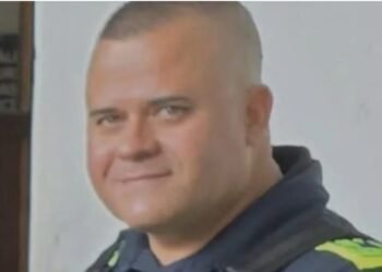 Por atracarlo, asesinaron a un subintendente de la Policía en Medellín