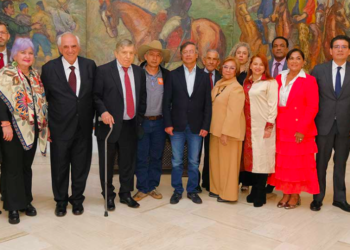 ¿A qué conclusión llegaron Petro y la Comisión Asesora de Relaciones Exteriores?