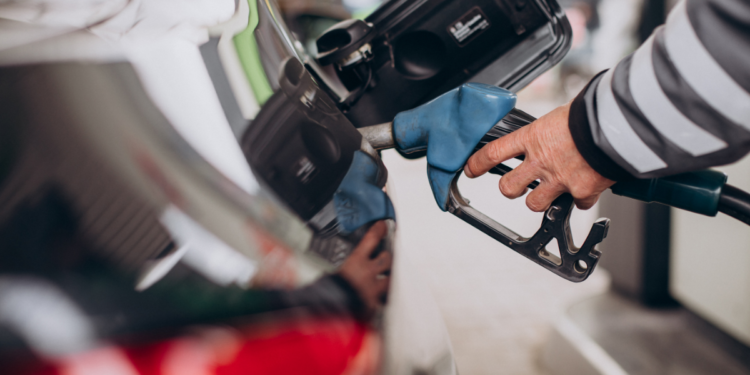 Desde el 1 de enero de 2026, sube precio de la gasolina y el ACPM en el país: estos son los valores por ciudad