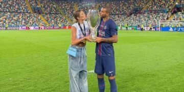 Familia colombiana denuncia a famoso futbolista francés