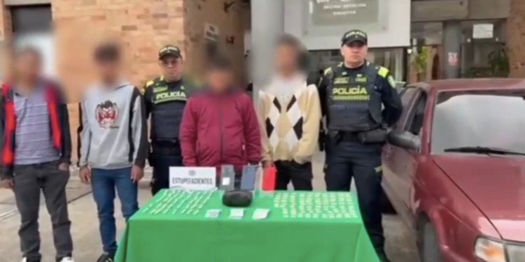 En Bogotá capturan a grupo delincuencial que estaba listo para vender bazuco y marihuana