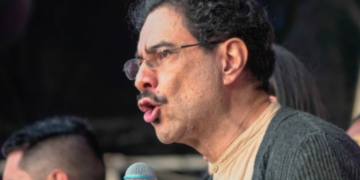 Iván Cepeda califica de arbitraria la decisión del CNE: Roy Barreras pide mantener la consulta