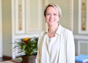 Renuncia Isabel Segovia