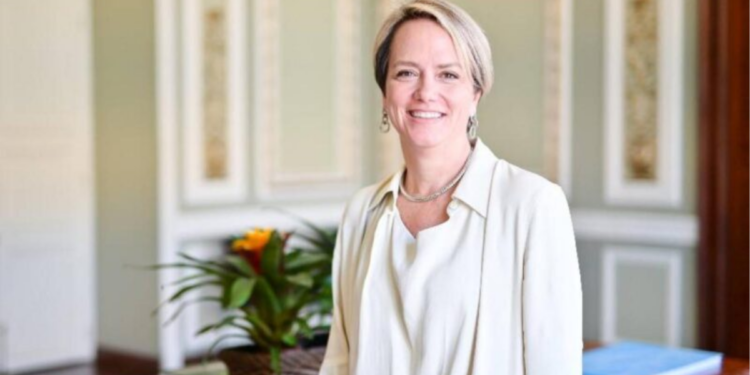 Renuncia Isabel Segovia