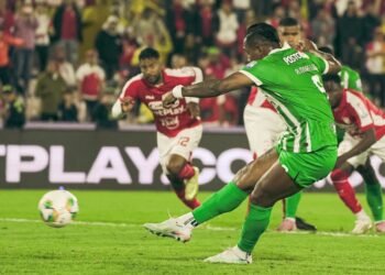 Nacional remontó a Santa Fe