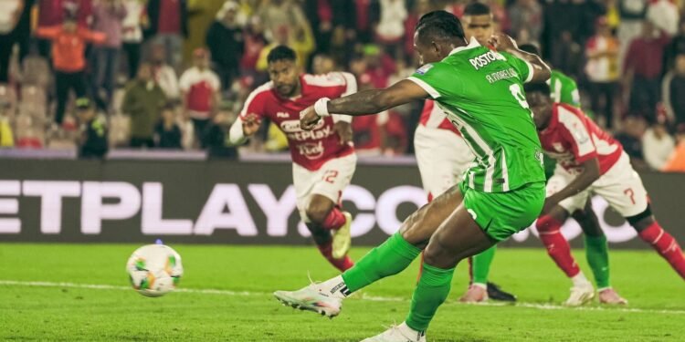 Nacional remontó a Santa Fe