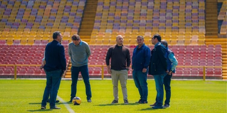El fútbol regresa al Campín tras nueva revisión del campo de juego del estadio