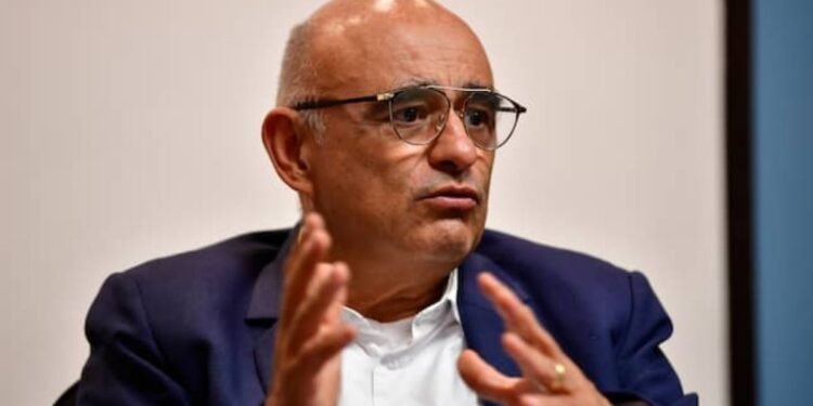 Tribunal ordena restituir a José Ismael Peña como rector de la Universidad Nacional