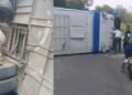 Buseta de se volcó en el norte de Bucaramanga y deja varios heridos leves