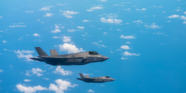 Esta sería la razón de la presencia de aviones cazas en costas de Venezuela