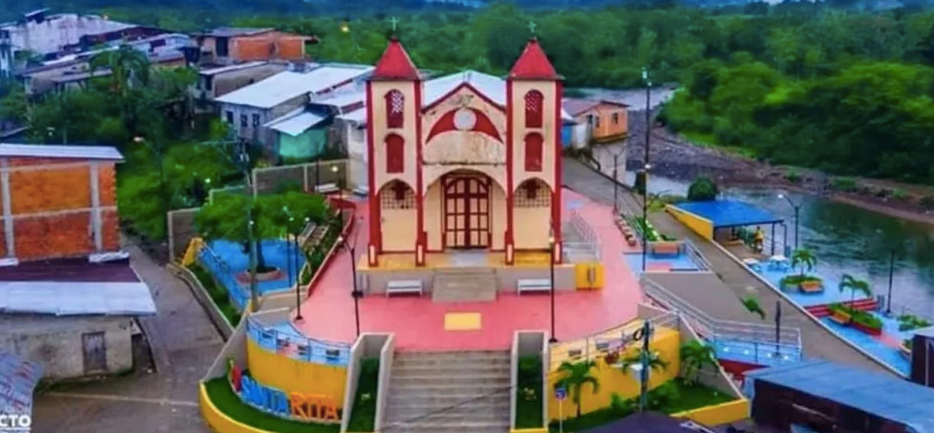 Dron con explosivos ataca la estación de la Policía en Río Iró, Chocó