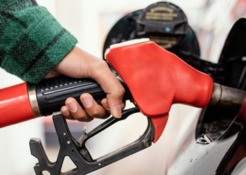 Gobierno elimina subsidio al diésel industrial por vía decreto