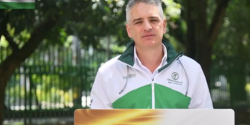 Gobernador de Antioquia pide mayor seguridad en Caucasia luego de quema de embarcaciones por paro minero