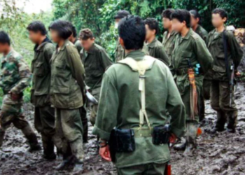 Antiguos jefes de las Farc piden perdón y reconocen reclutamiento y violencia sexual de menores